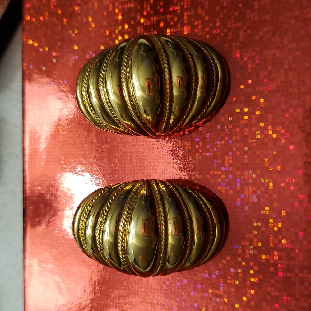 Vintage NAPIER Signed ribbed dome Gold CLIP on screw back earrings 80s54⁵